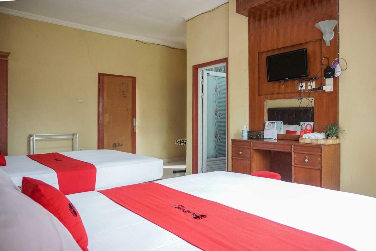 Reddoorz Resort @ Tawangmangu Bagian luar foto
