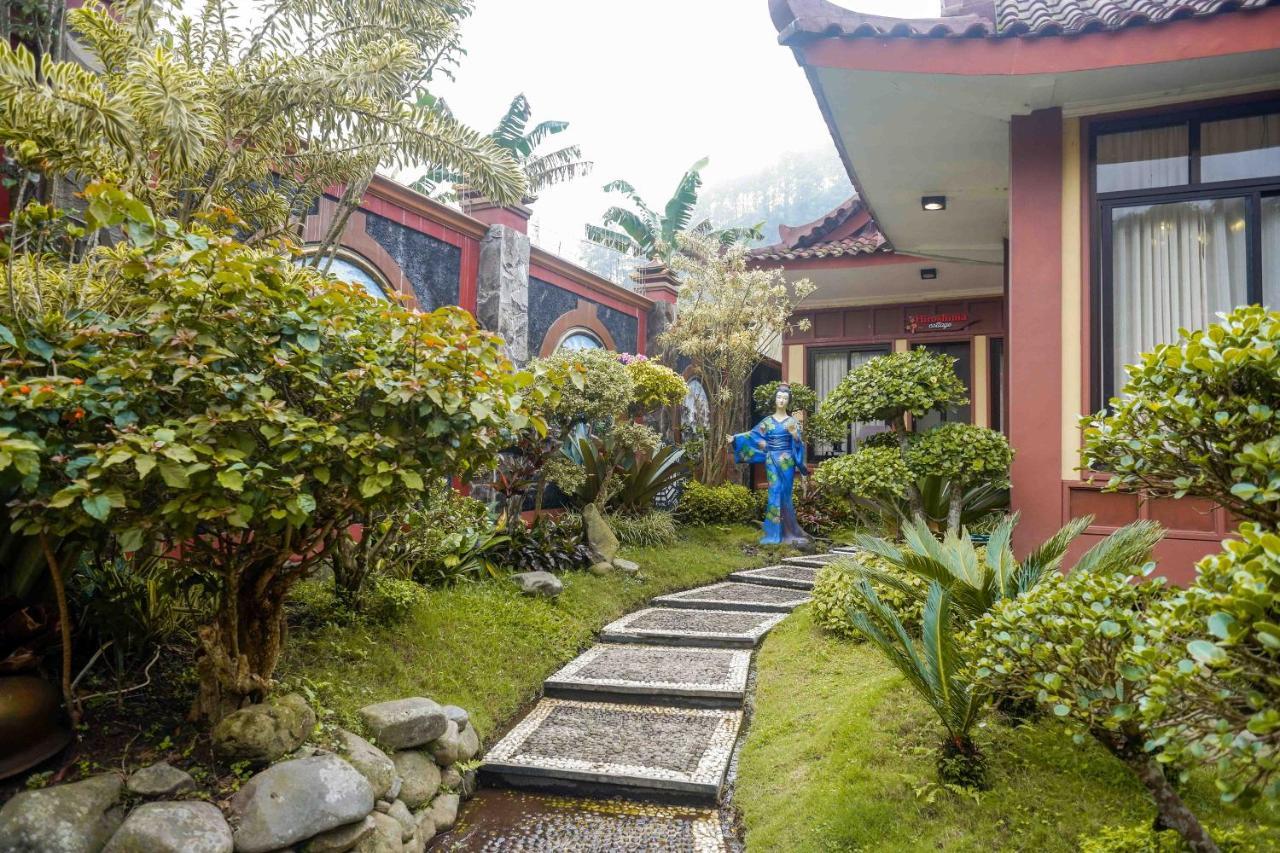 Reddoorz Resort @ Tawangmangu Bagian luar foto