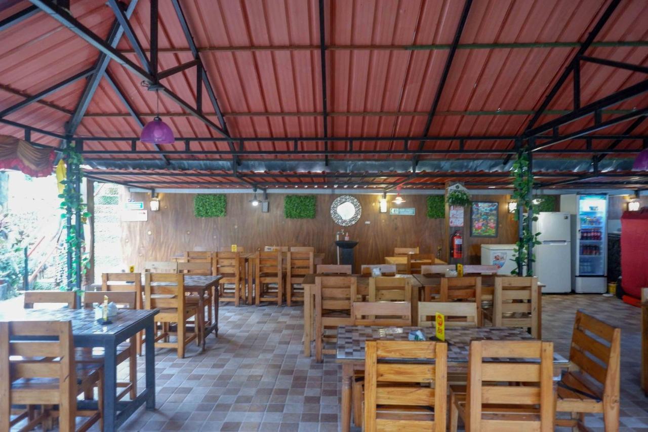 Reddoorz Resort @ Tawangmangu Bagian luar foto
