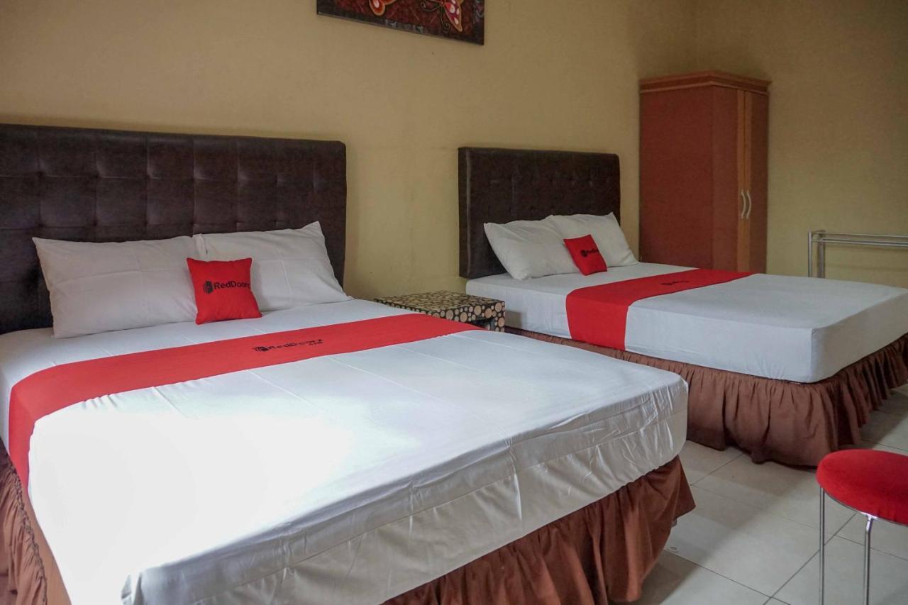 Reddoorz Resort @ Tawangmangu Bagian luar foto